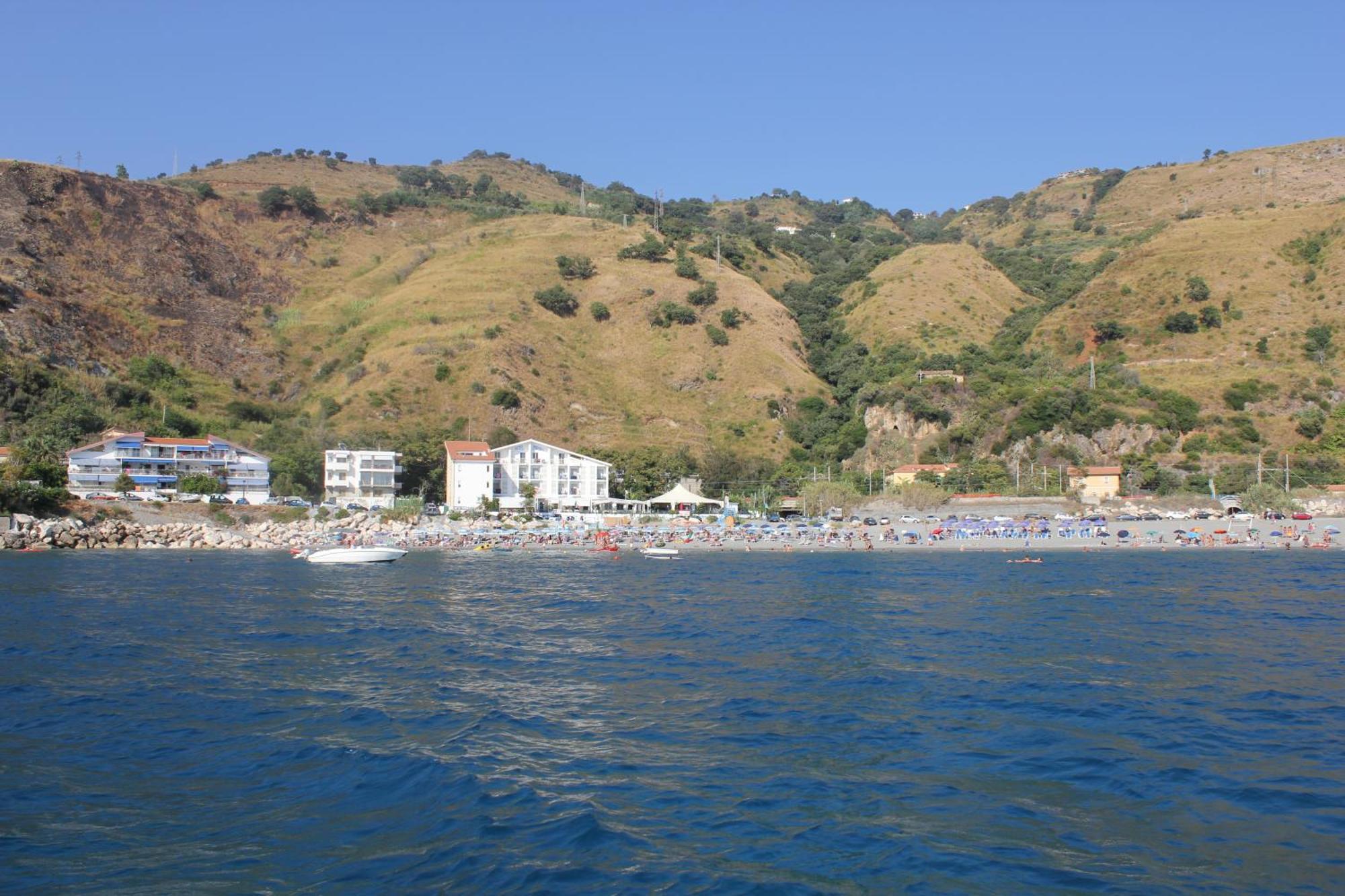 Hotel Ristorante Mareblu Amantea Exterior foto